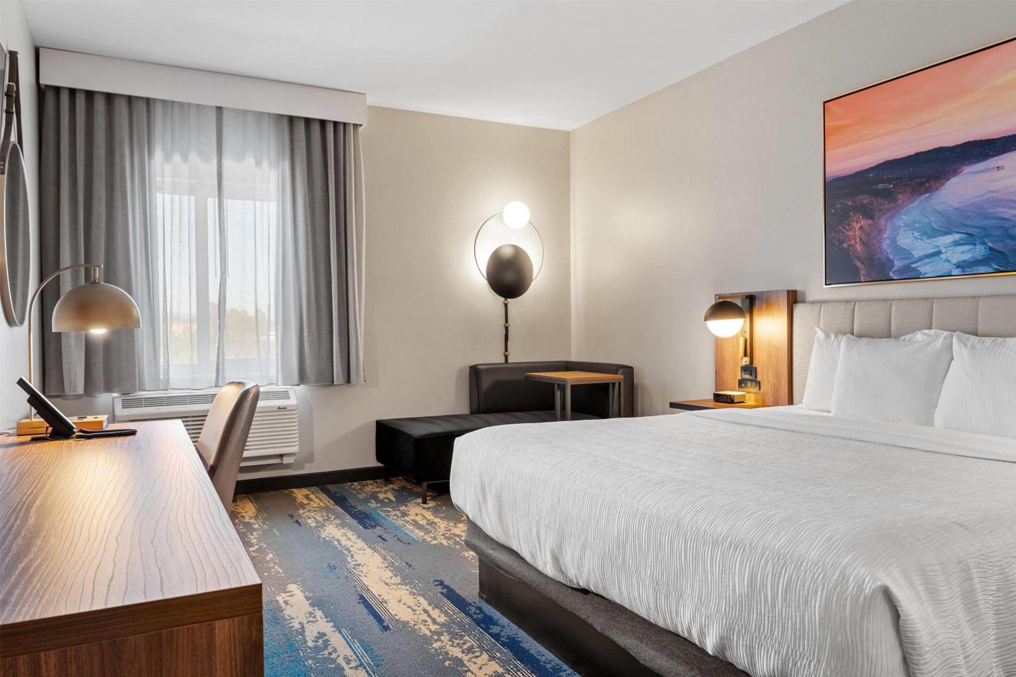 La Quinta Inn & Suites By Wyndham لا هابرا المظهر الخارجي الصورة